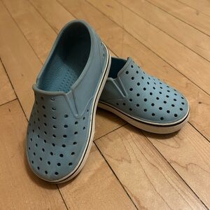 Kids Natives size 9
